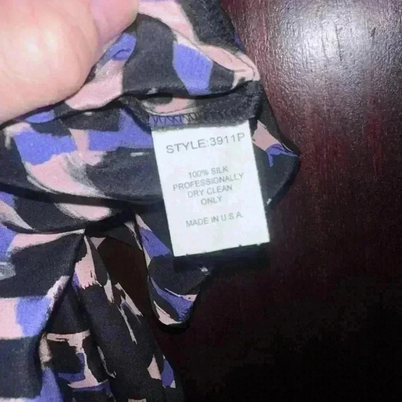 New With Tags / Karina Grimaldi Cold Shoulder Dress, Size S, Black & Purple - Picture 11 of 11